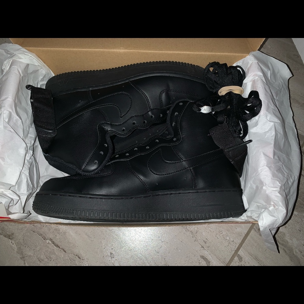 Nike-Jordan Air Force 1